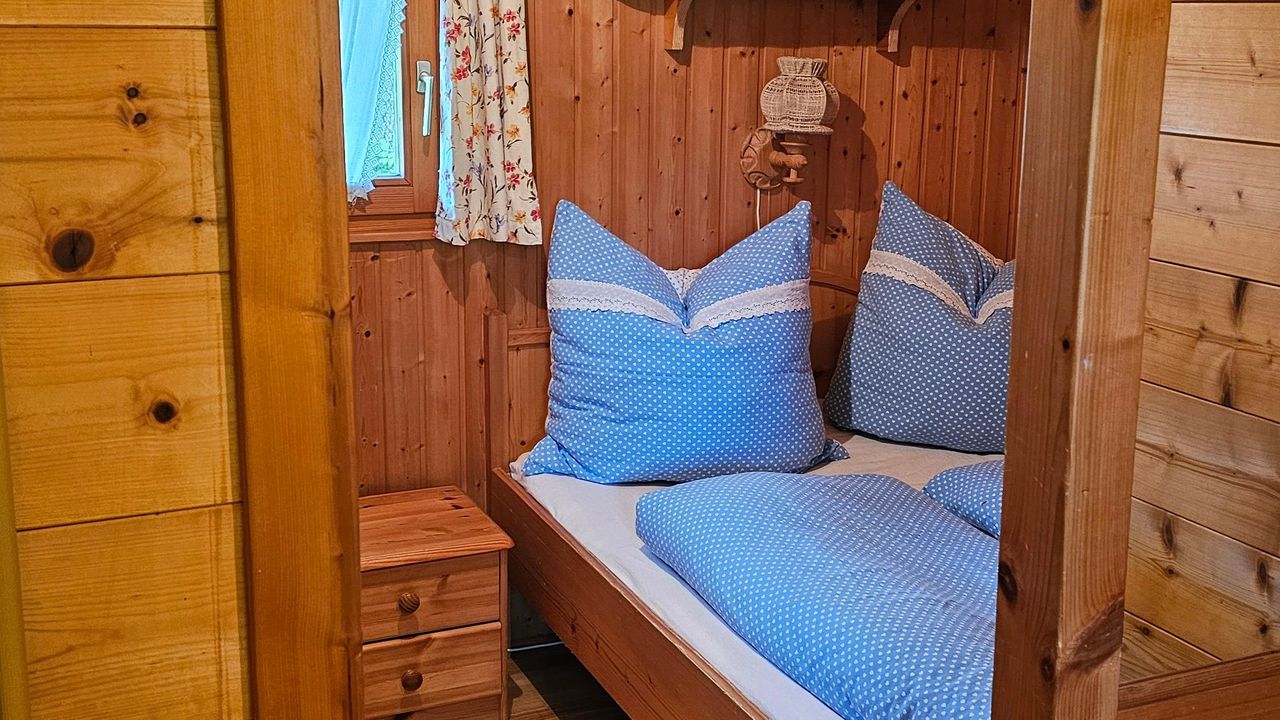 Ferienhäuschen Rosi - Schlafbereich Ferienhäuschen Rosi - Schlafbereich